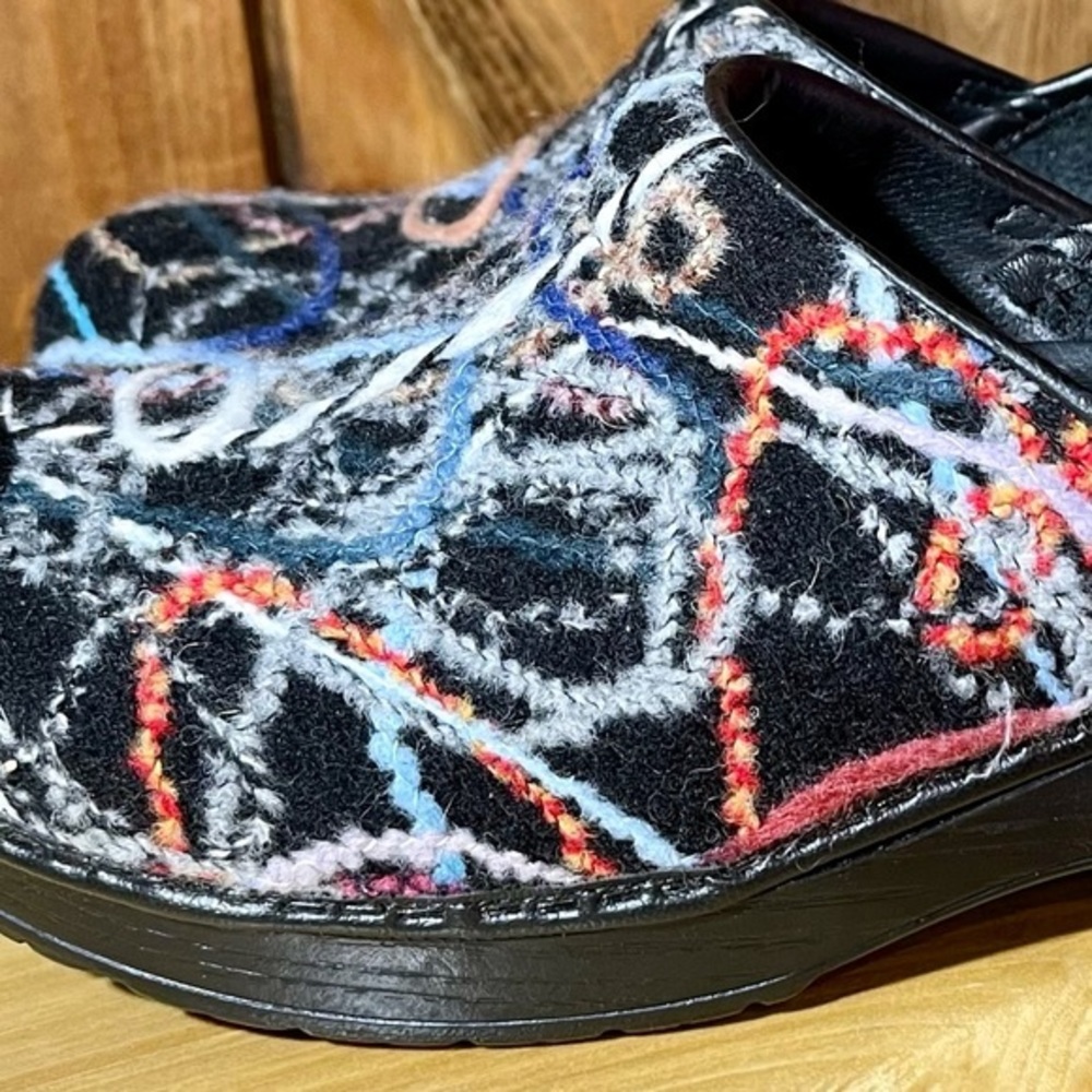DANSKO CLOGS